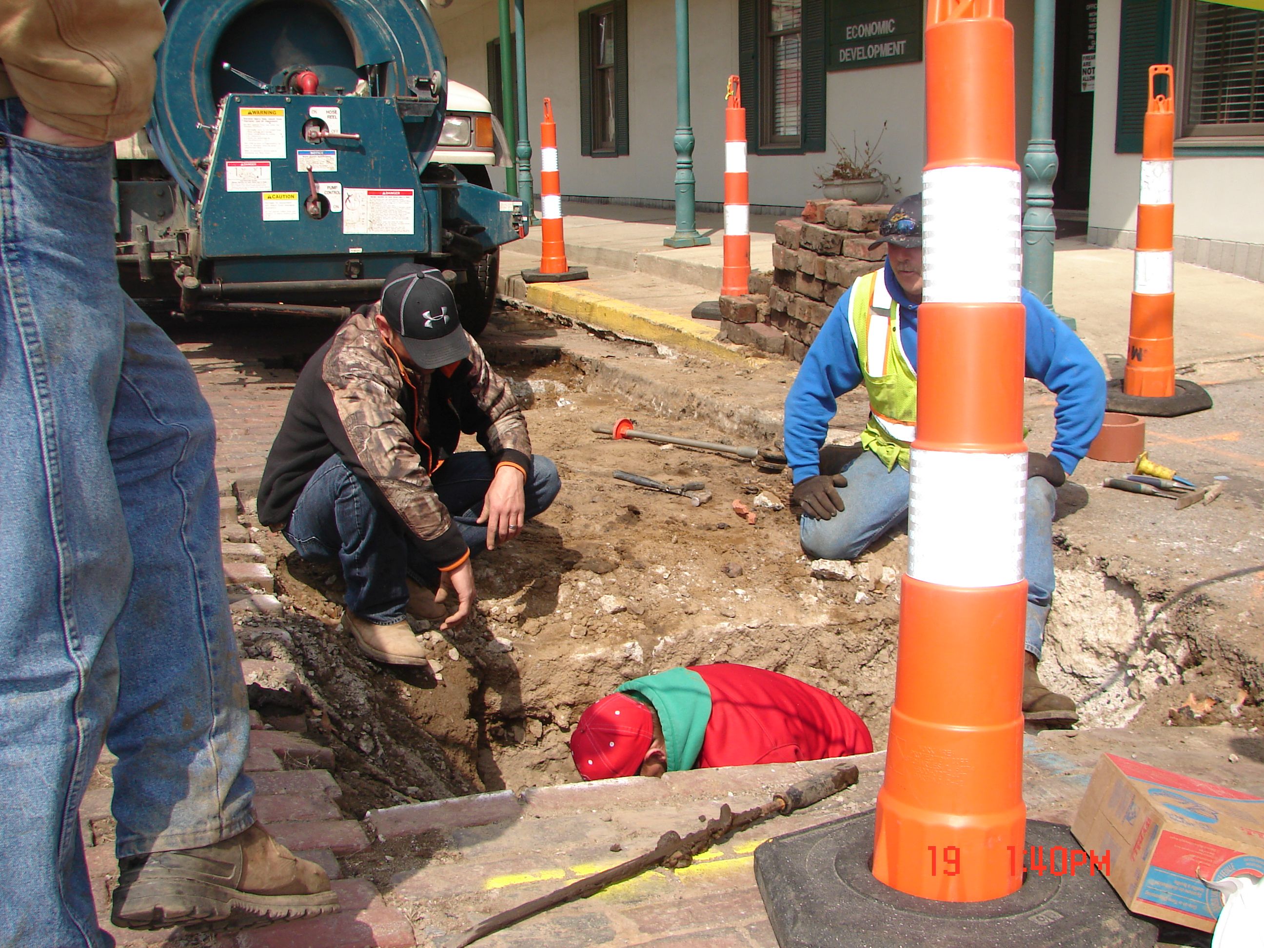 2014 N New Madrid Sink Hole